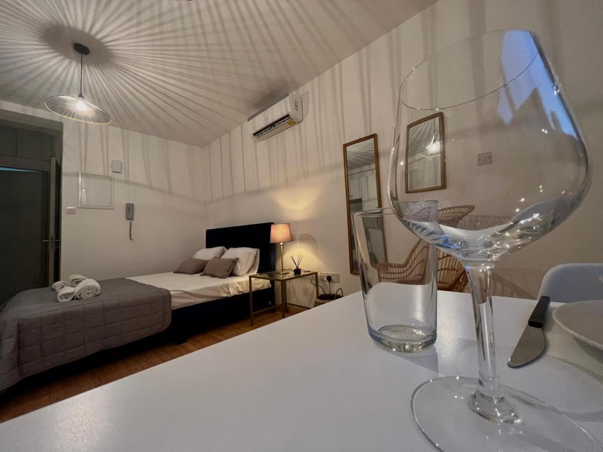 RHEA D5 - Central Suites Perikleous 53 Nicosia Nicósia Exterior foto